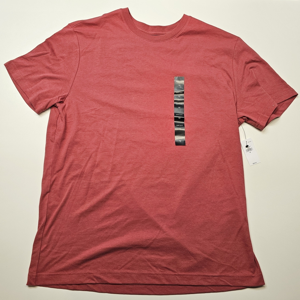 Banana Republic Men's Red Soft T-Shirt Size Medium NWT